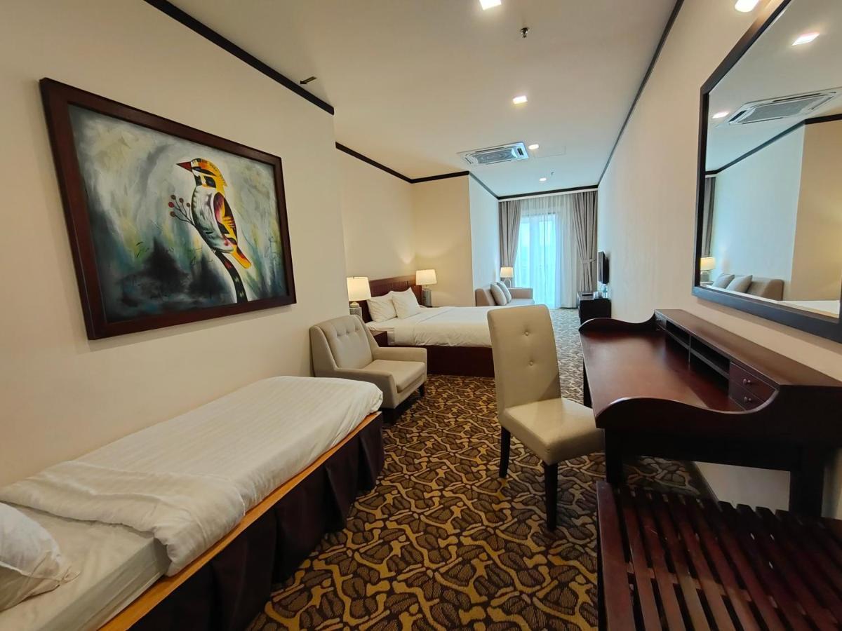 Riviera Suites Melaka Exteriör bild